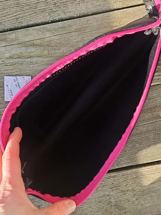 New HAUTE SHORE Kyle Epic Neoprene Camo Toiletry Cosmetics Bag w Pink Stripes - Picture 6 of 7